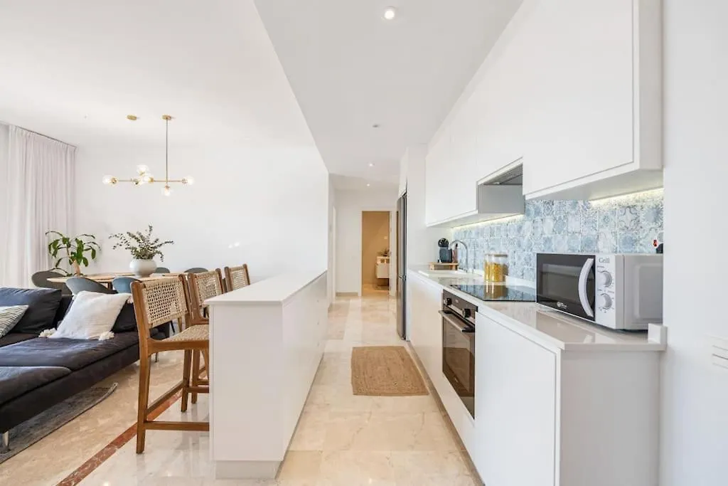 Luxury Resort 3 Bed Apartment With Pools And Gym Estepona Spain